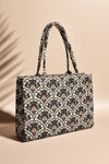 Get Trendy Canvas Shoulder Bags in Pakistan