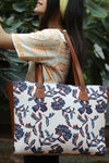 Fineur Skyleaf canvas tote bag for women in Pakistan